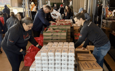 Kaszinók segítenek: Hálaadásra pulykavacsorát osztanak!